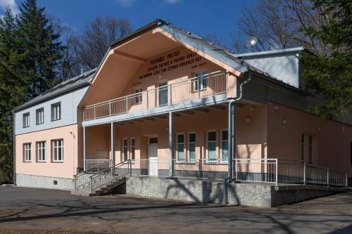 Pisek House | Penzion Živec - restaurace a ubytování