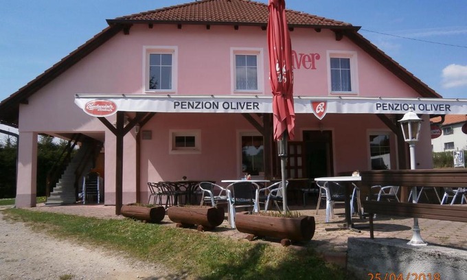 Karlovy Dvory House | Penzion Oliver