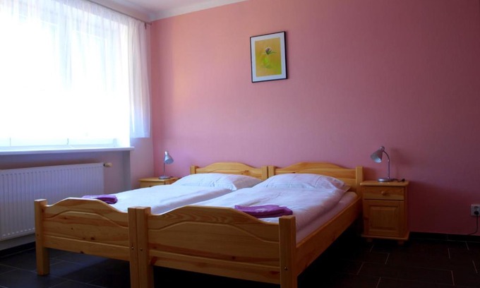 Drnholec Hotel | Penzion U Dvou lip