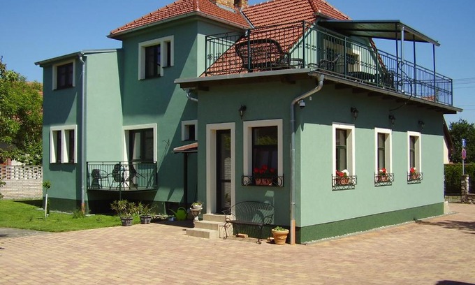 Lednice House | Penzion Večerka