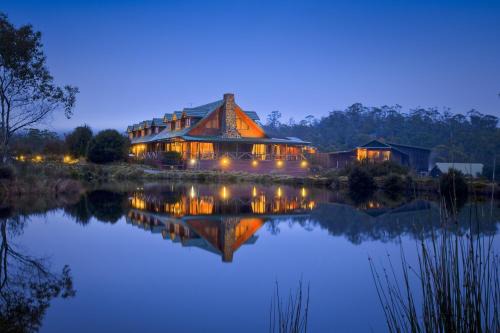 Cradle Mountain Cabin | Peppers Cradle Mountain Lodge