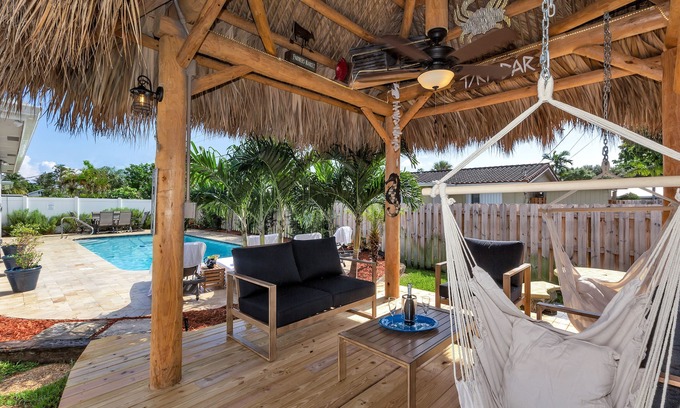Garden Isles House | Perfect Beach House! Large 3/2w/Heated Pool Included, Tiki, Bikes, 2M to Beach