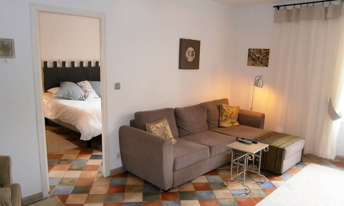 Saint-Chinian Apartment | Perfect get away on the square in Saint-Chinian with famous wine