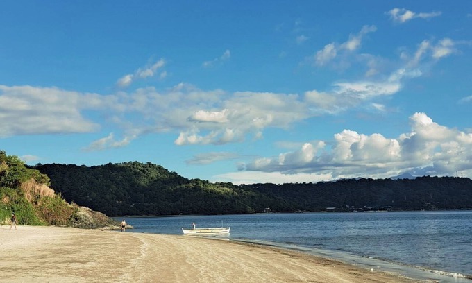 Barretto Resort | Perfect getaway beach resort with a great view of Subic bay