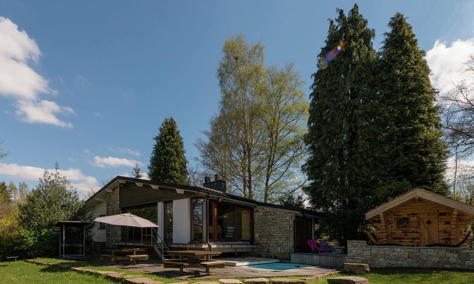 Ovifat House | Perfect holiday home in Waimes with Swimming Pool