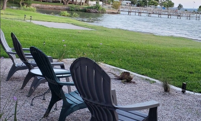 Silver Creek Village House | Perfect Lakefront Escape