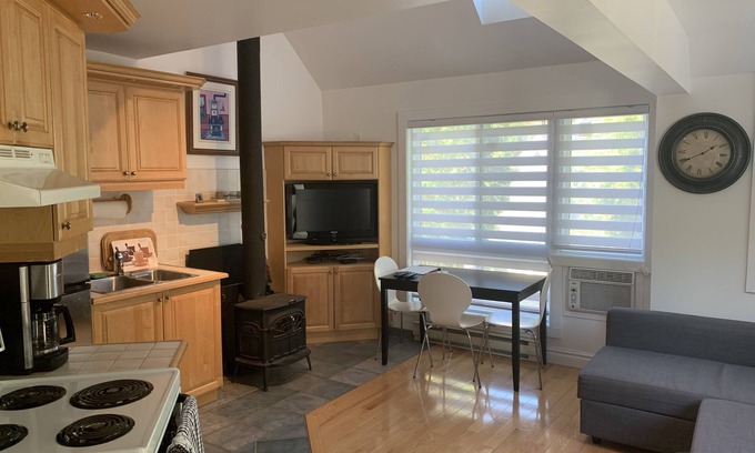Mont-Tremblant Pedestrian Village Apartment | Perfect Location/Perfectly Located Ski-in/Ski-out