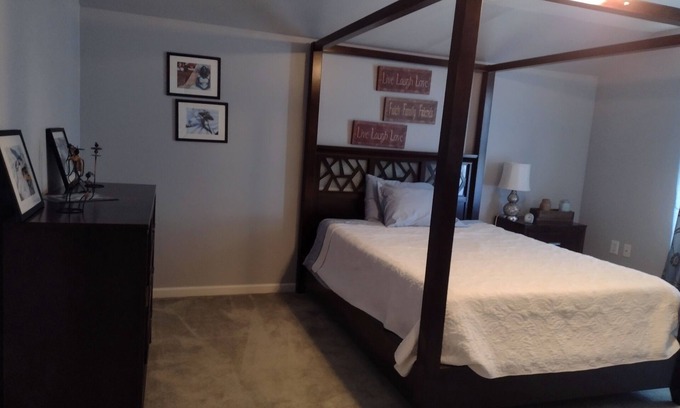 Fredericksburg House | Perfect location for traveling nurses, close to 3 major hospitals