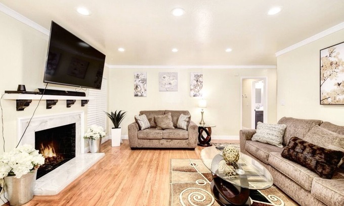 Southwestern Sacramento House | Perfect Private Sacramento Retreat Near Downtown!