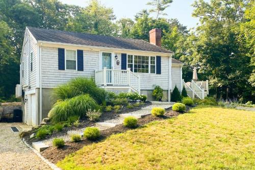West Harwich House | Periwinkle House