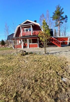 Ockelbo Apartment | Persbacken i naturnära Ockelbo med fiske o Kungsberget när inpå,