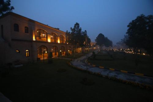 Peshawar Hotel | Peshawar Barracks Hotel Estb-1867
