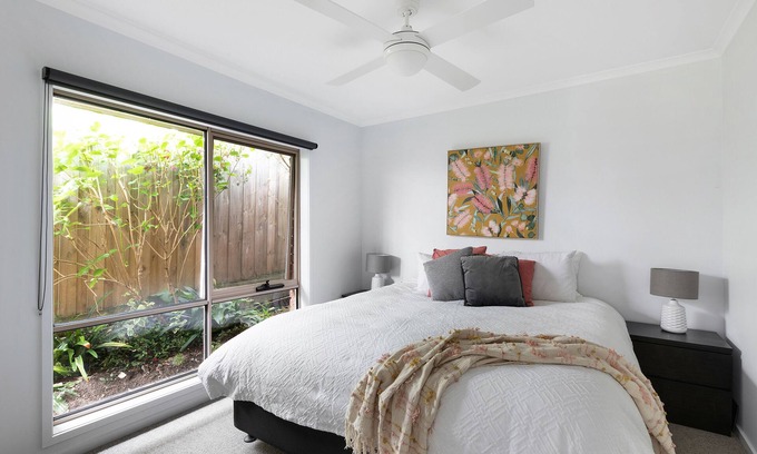 Clifton Springs House | Pet Friendly 3 bedroom house near the beach with large backyard
