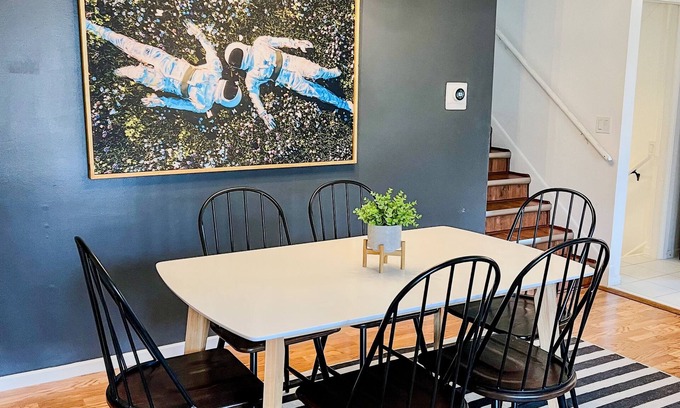 St. Paul House | Pet Friendly, 800 Mbps Wi-Fi, Close to dt St. Paul