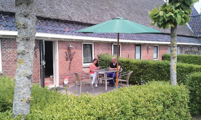 Paesens-Moddergat Apartment | Pet friendly apartment in Paesens