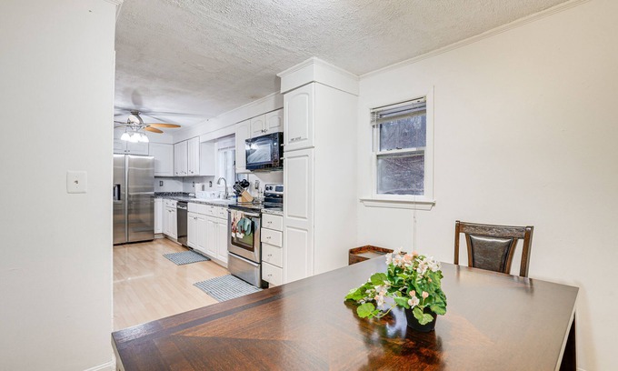 Burlington House | Pet-Friendly Burlington Home: 17 Mi to Boston!