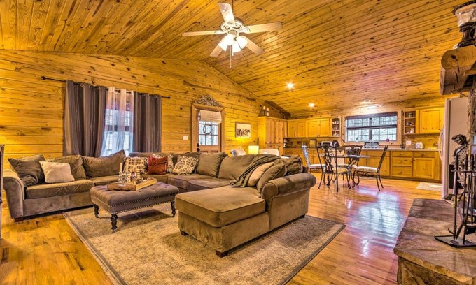 Cabot House | Pet-Friendly Cabot Cabin with Fenced Yard!