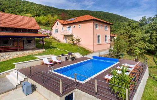 Zumberak House | Pet Friendly Home In Kostanjevac