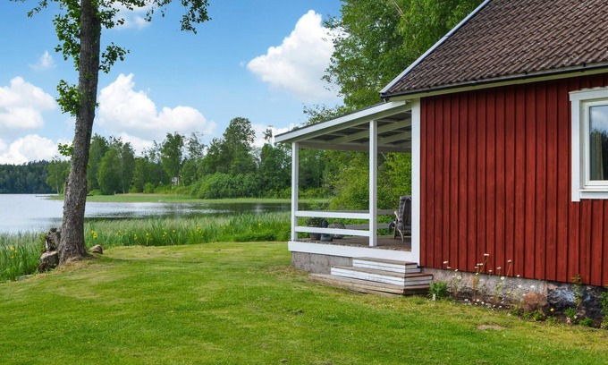 Ormaryd House | Pet friendly home in Ormaryd