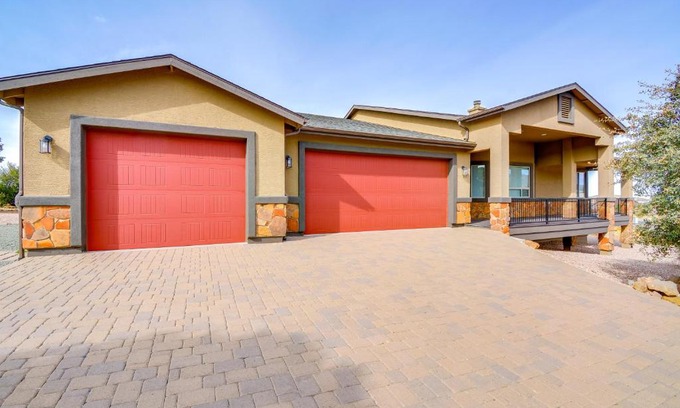 Prescott Valley House | Pet-Friendly Home on 3 Acres in Prescott Valley!