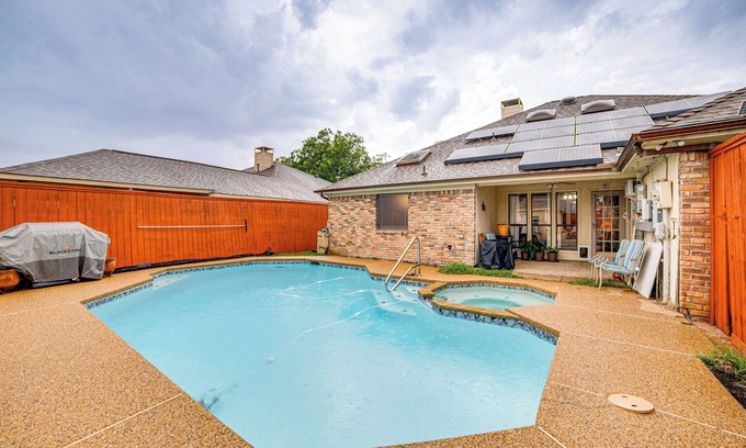 Allen House | Pet-Friendly Home w/Pool - 8 Mi to Central Plano!