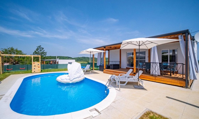 Duga Resa House | Pet friendly home in Cerovacki Galovici