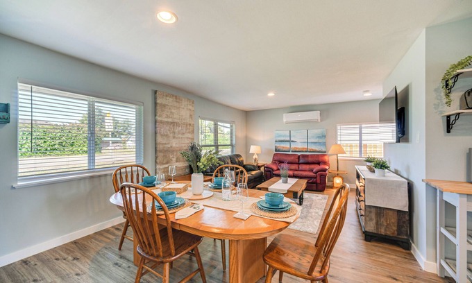 Moclips House | Pet-Friendly Moclips Home: Walk to Mocrocks Beach!