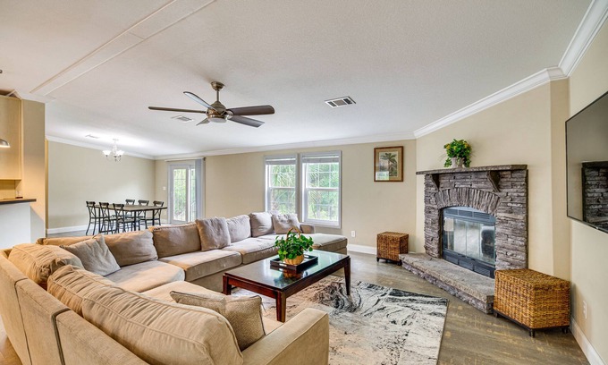 Palm City House | Pet-Friendly Palm City Home w/Yard & Grill!