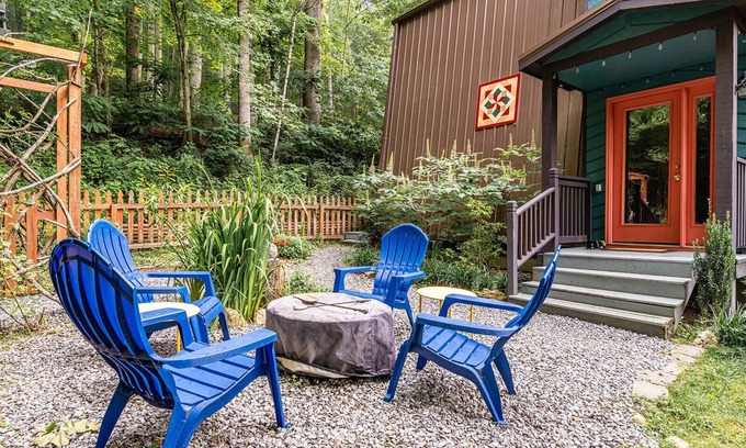 Cataloochee Ranch Cabin | Pet-Friendly! Peaceful Cabin Retreat, Near Ski Resort, Close to Asheville