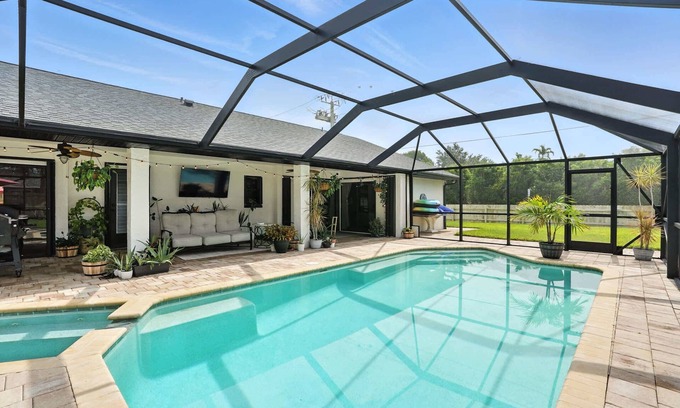Willoughby Acres House | Pet-Friendly Pool Home Near Naples Beaches