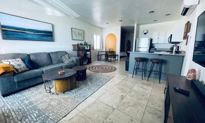 Nob Hill Villa | Pet Friendly! Private retreat in Nob Hill