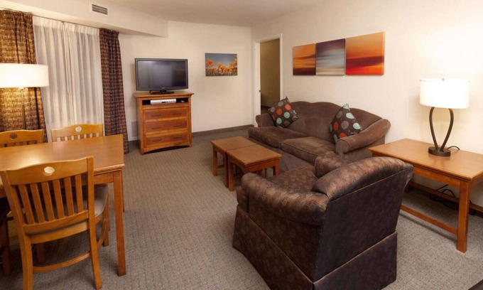 Las Colinas Apartment | Pet-friendly Property! w/Pool and Parking, Near Parmenter Gazebo Garden