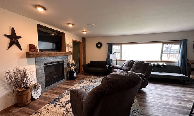 Bagley House | Pet Friendly River Bottom Oasis - Bagley