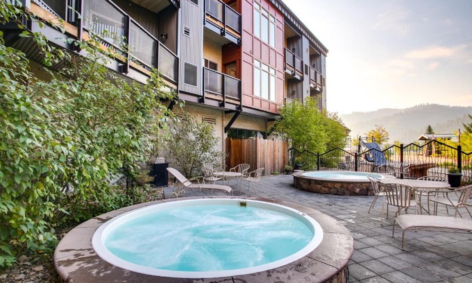 Kellogg Apartment | Pet-Friendly Silver Mountain Studio Mountain View
