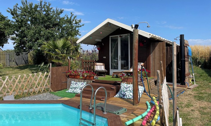 Pleudihen-sur-Rance Ski Chalet | Petit Chalet Atypique Avec Piscine à 20 mn de St Malo