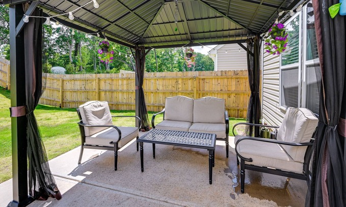 Stokes House | Pfafftown Home ~ 7 Mi to Wake Forest University!