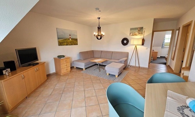 Behrensdorf Apartment | Pferdekoppel - Spacious vacation apartment with a view of nature for families