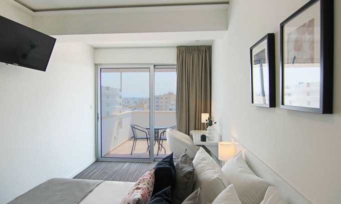Acropolis House | Phaedrus Living Luxury Suite Nicosia 508