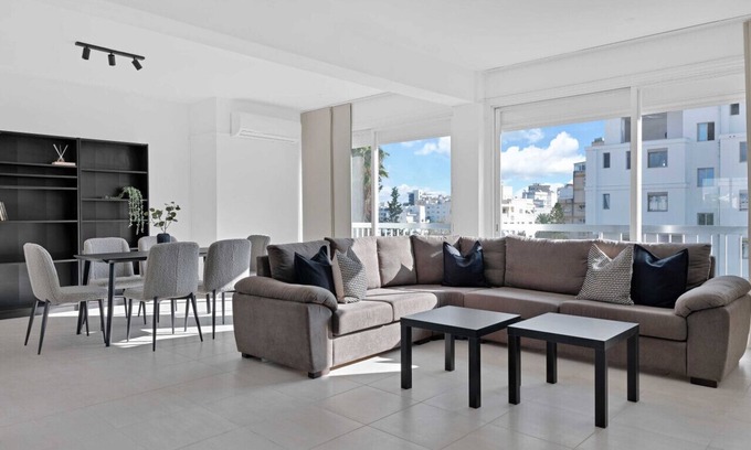 Lykabittos Apartment | Phaedrus Living: Romanou Modern City Center Flat