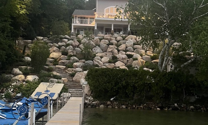 Walloon Lake Cottage | Phenomenal 4 BR, 5 BA lakefront home on North Shore Drive, Walloon Lake.