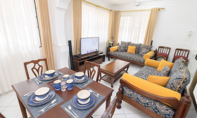 Mtwapa House | Phenomenal ,cool, quiet , clean 2-bedroom apartment with WiFi and swimming pool.