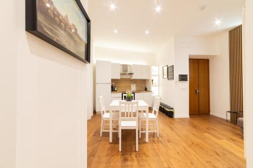 Quartiere XVII Trieste Apartment | Piazzetta Romana Luxury House