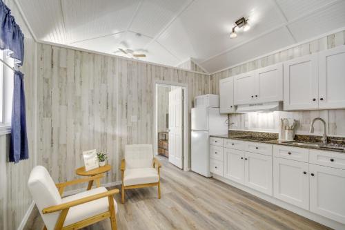 Picayune House | Picayune Tiny Home Rental about 11 Mi to Space Center!