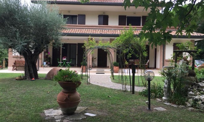 Lido di Pomposa Bed & Breakfast | Picchio verde