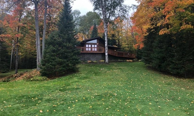 Armour Cottage | Pickerel Lake Family Retreat