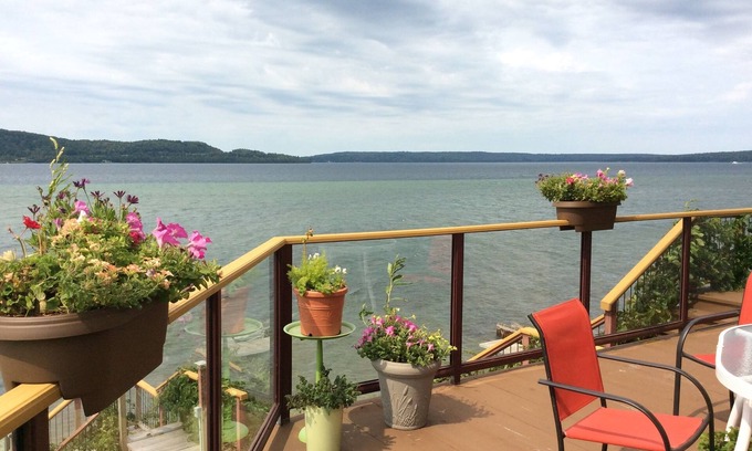 Munising Bed & Breakfast | Pictured Rocks Bed And Breakfast