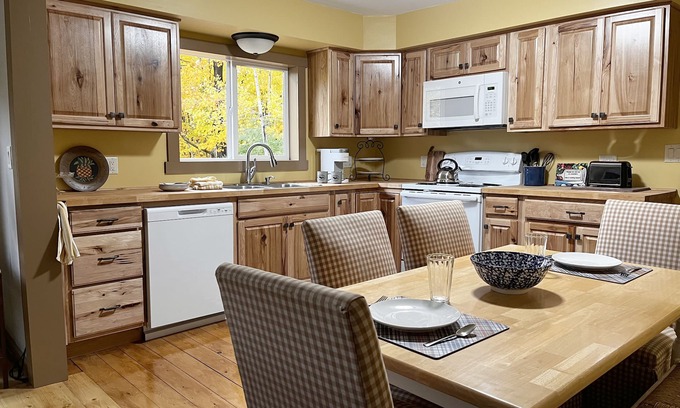 Munising House | Pictured Rocks Bungalow