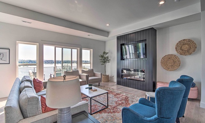 Stratford House | Picturesque Moses Lake House w/Boating Dock