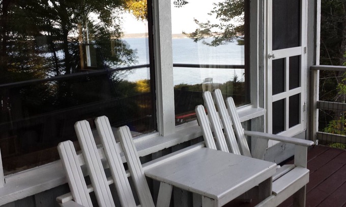 Georgetown Cottage | Picturesque Waterfront Cottage Near Reid State Park