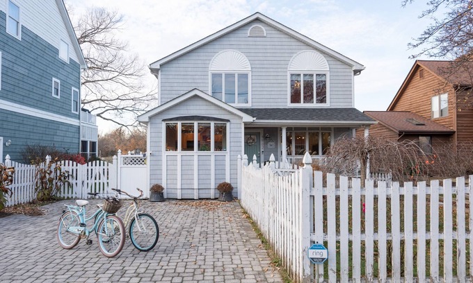 Shady Side House | "PIER JOY!" - 3BR WATERFRONT HOME W/PRIVATE DOCK